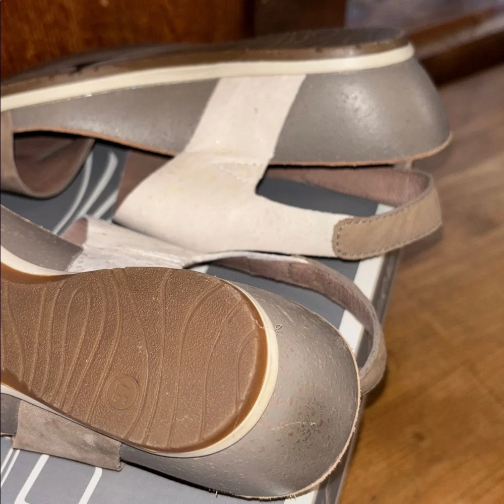 Dansko Brown and Cream Suede & Leather Wedge Sandals, Tiana Size 37 US 6.5-7 NWT